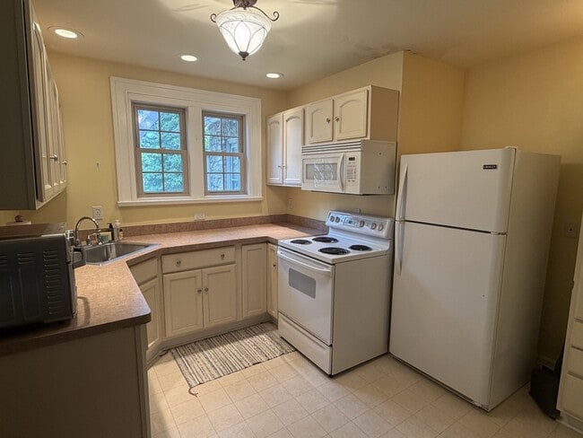property at 50 Getzville Rd