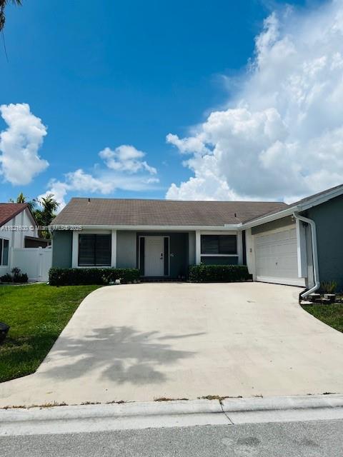 21838 Rainberry Park Cir in Boca Raton, FL - Building Photo