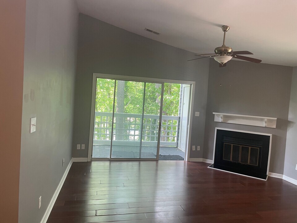 4110 Sedgewood Dr, Unit 4110 Sedgewood Dr. in Raleigh, NC - Building Photo