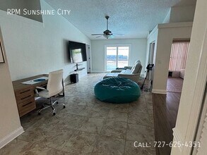 3835 102nd Pl N in Clearwater, FL - Building Photo - Building Photo