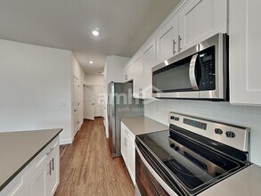 9128 Ribbon Mdw Ct in Las Vegas, NV - Building Photo - Building Photo