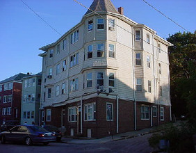 100-104 Veazie St in Providence, RI - Building Photo - Building Photo