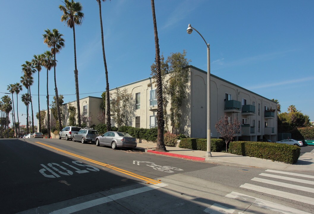 325 Bay St. in Santa Monica, CA - Foto de edificio