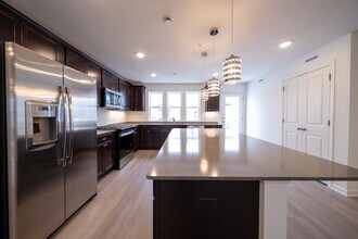 5885 156th St W in Apple Valley, MN - Building Photo - Building Photo