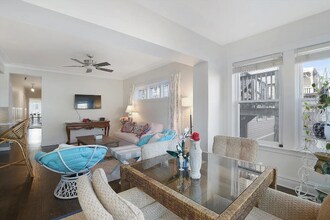 6429 N Wayne Ave, Unit 1 in Chicago, IL - Foto de edificio - Building Photo