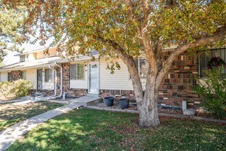 954 S Miller St in Lakewood, CO - Building Photo - Building Photo