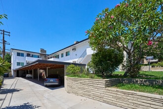 319 Raymondale Dr in South Pasadena, CA - Foto de edificio - Building Photo