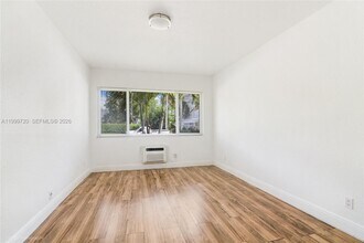 9790 E Bay Harbor Dr in Bay Harbor Islands, FL - Building Photo - Building Photo