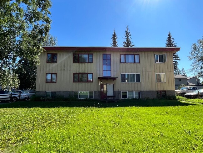 property at 823 17th Ave