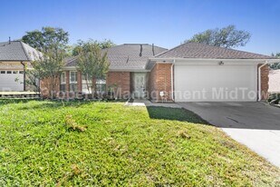 4128 Woodenrail Ln in Irving, TX - Building Photo