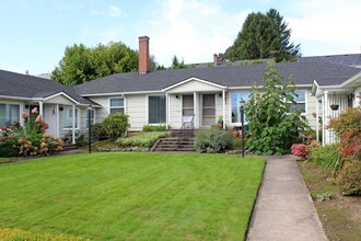 5131-5147 SE 17th Ave-Unit -5145 in Portland, OR - Building Photo - Building Photo