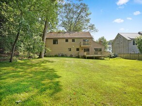 15 Keyser Rd in Westport, CT - Building Photo - Building Photo