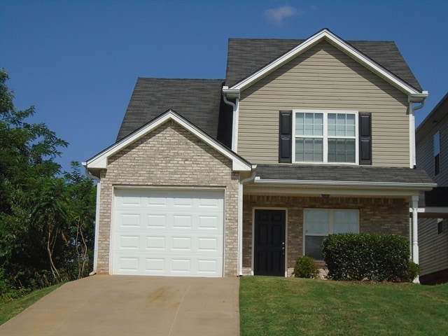 property at 812 Carlton Pointe Pl