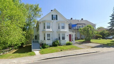 50-52 Ham Street in Dover, NH - Building Photo - Interior Photo