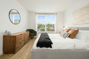 Ltd. Findlay in Coraopolis, PA - Building Photo