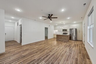 6122 S University Ave in Chicago, IL - Building Photo - Building Photo