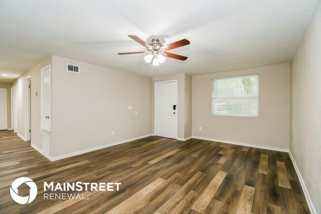 1349 Eagle Cove Rd N in Jacksonville, FL - Building Photo - Building Photo