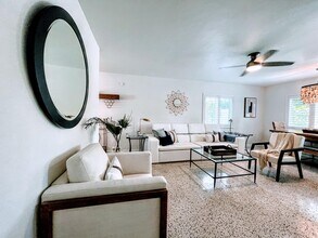 412 NE 7th Ave in Delray Beach, FL - Building Photo - Building Photo