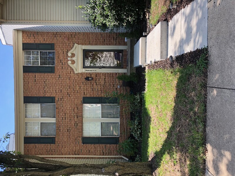 25411 Morse Dr in Chantilly, VA - Building Photo