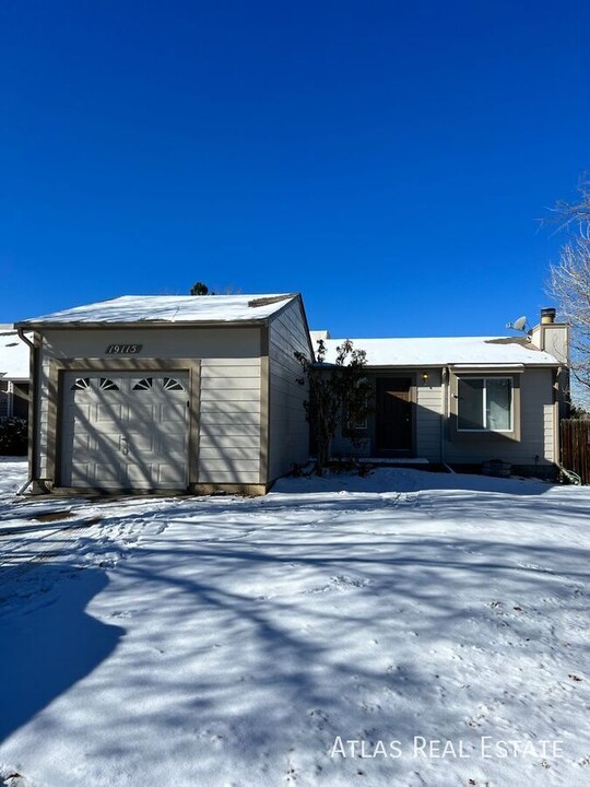 19115 E Milan Cir in Aurora, CO - Building Photo