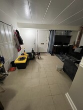 3306 Hewitt Ave, Unit 3-1-A in Silver Spring, MD - Foto de edificio - Building Photo