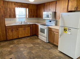 1211 W Mountain Ave in South Williamsport, PA - Building Photo