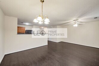 950 Parkway Rd in Union City, GA - Foto de edificio - Building Photo