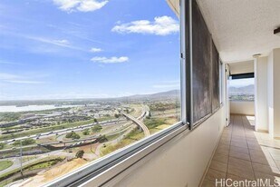 1060 Kamehameha Hwy in Pearl City, HI - Building Photo