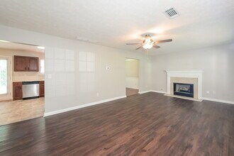 1405 Stephens Pond View in Loganville, GA - Building Photo - Building Photo