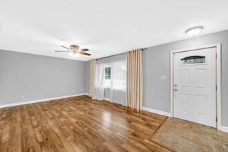 7130 Delaware St in Merrillville, IN - Building Photo - Building Photo