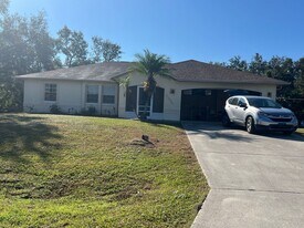 21499 Webbwood Ave in Port Charlotte, FL - Building Photo