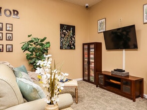 Mayflower Gardens Senior Living 55+ in Lancaster, CA - Building Photo - Building Photo
