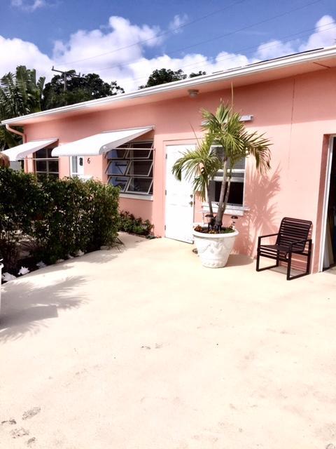 311 Pershing Way-Unit -1 in West Palm Beach, FL - Foto de edificio - Building Photo