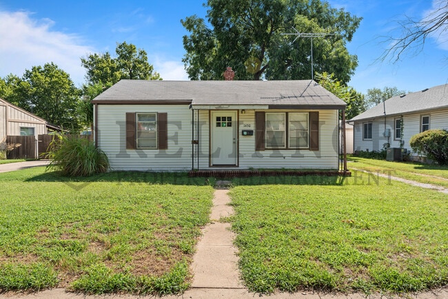 property at 1430 S Martinson St