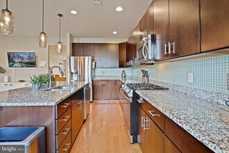 2209 Richmond Hwy in Alexandria, VA - Building Photo - Building Photo