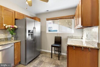 20 Montgomery Ave in Bala Cynwyd, PA - Building Photo - Building Photo