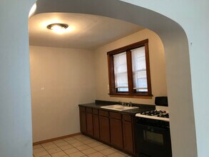 2116 Ridgeland Ave in Berwyn, IL - Building Photo - Building Photo