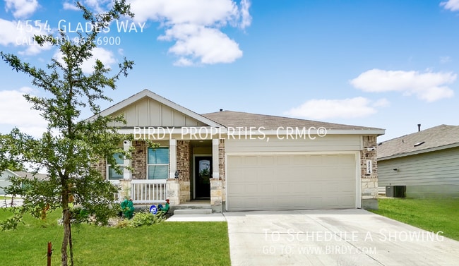 4554 Glades Wy