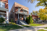 4904 W School St, Unit Garden in Chicago, IL - Foto de edificio - Building Photo