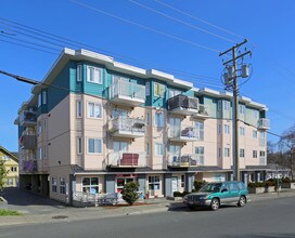 864 Pembroke St in Victoria, BC - Building Photo - Building Photo