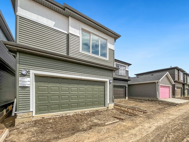 252 Orchards Blvd SW in Edmonton, AB - Building Photo - Building Photo