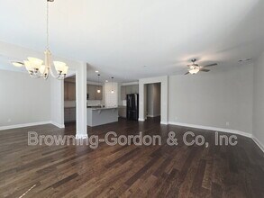 554 Oakvale Ln in Mount Juliet, TN - Building Photo - Building Photo