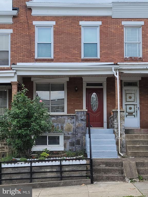 property at 834 Ponca St