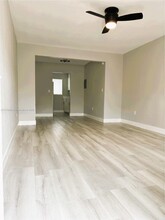 934 Meridian Ave in Miami Beach, FL - Building Photo - Building Photo