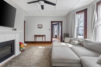 85 Bedford St in Bridgewater, MA - Building Photo - Building Photo