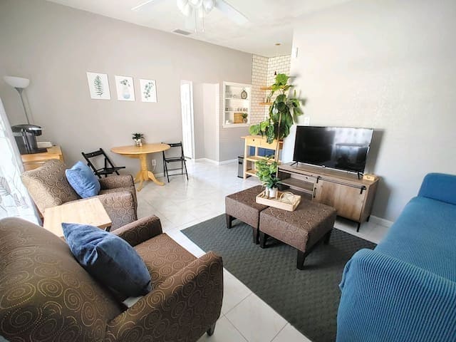 5830 Camellia Dr in Orlando, FL - Building Photo - Building Photo