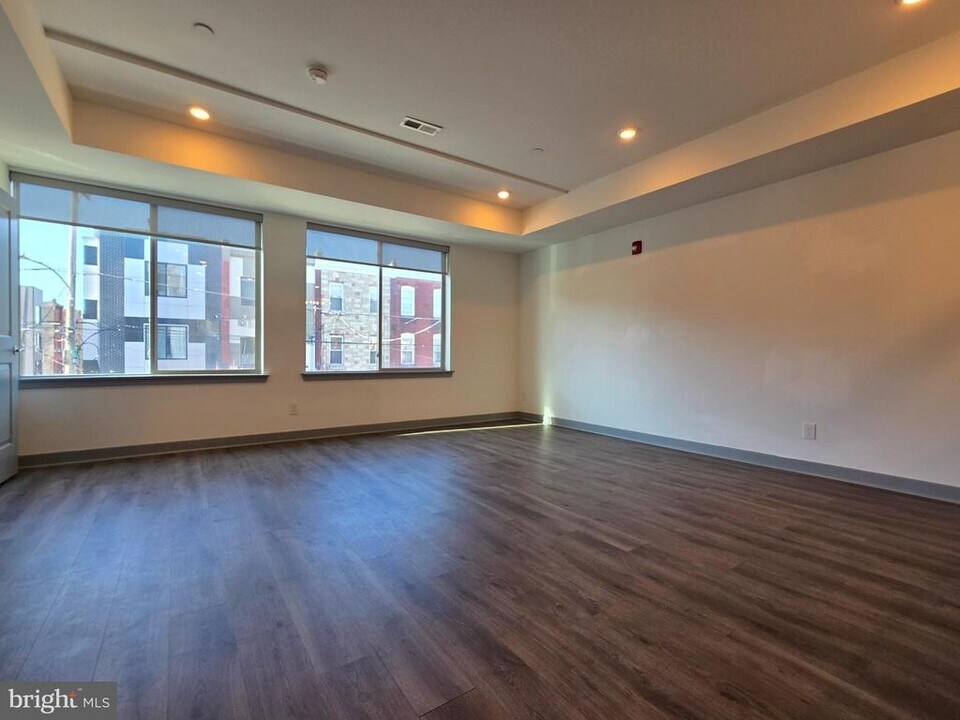 413 W Berks St in Philadelphia, PA - Building Photo