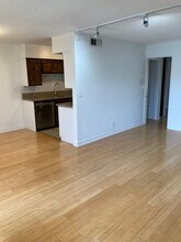 4660 Coldwater Canyon Ave, Unit 10 in Studio City, CA - Building Photo - Building Photo