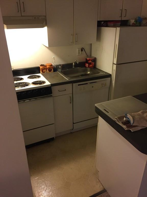 80 Trowbridge St, Unit 77-21 in Cambridge, MA - Building Photo - Building Photo