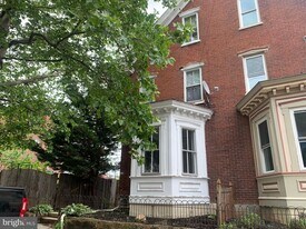 270 N York St in Pottstown, PA - Building Photo